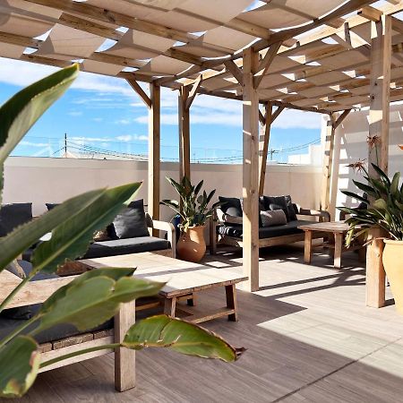Valencia Luxury - Calma Beach Apartments Εξωτερικό φωτογραφία