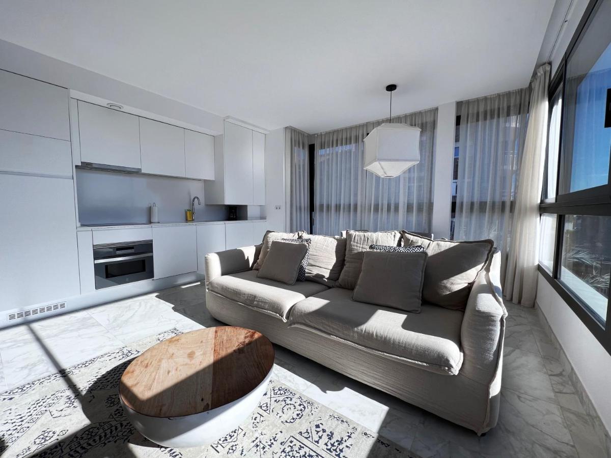 Valencia Luxury - Calma Beach Apartments Εξωτερικό φωτογραφία